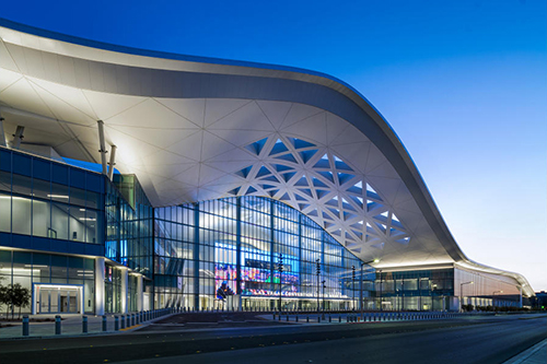 Exterior shot of the entrance of the Las Vegas Convention Center